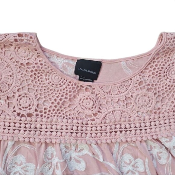 Liv Los Angeles Powder Pink Crochet Lace Embroidered Blouse Sz 1X Boho Flowy - Picture 15 of 15
